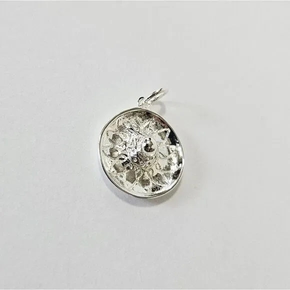 Vintage '80s Old Stock Small Silver 3D Mexican Sombrero Hat Pendant Charm - Picture 2 of 8